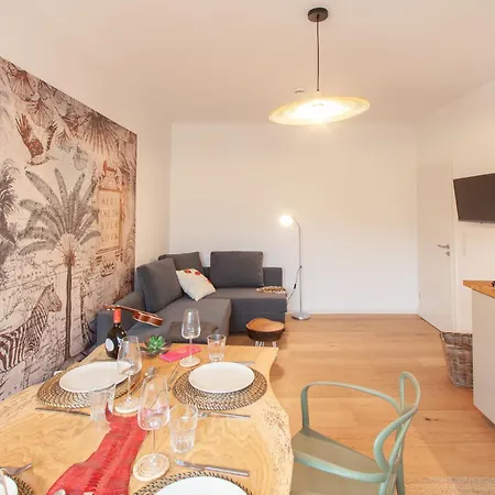 Juliusliving - Modernes Wohnen An Der Juliuspromenade Apartmán *